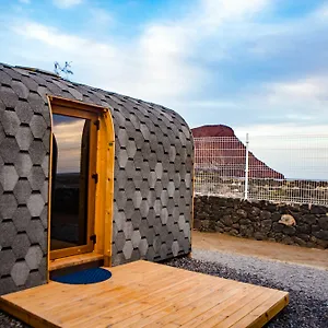 Eco-wooden Camping Montana Roja Lodge El Medano (Tenerife)