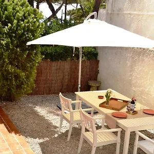 apartamento-con-jardin-platja-daro.catalonia-hotels.com/